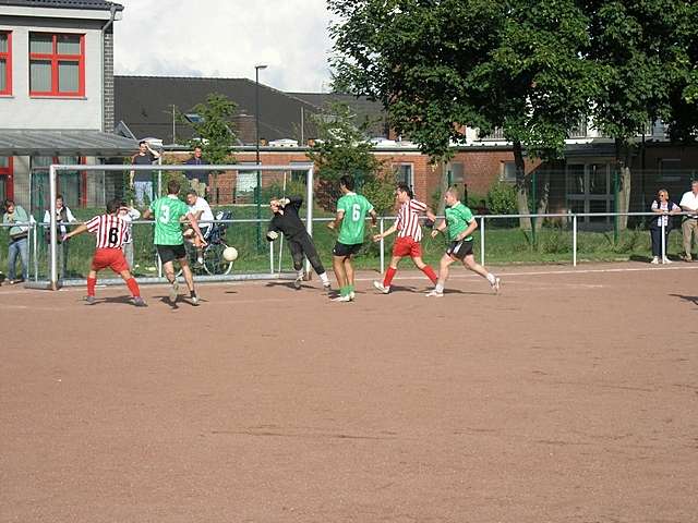 Unser Dorf spielt Fuball 2006