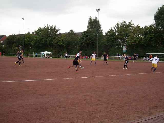 Unser Dorf spielt Fuball 2011