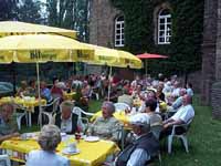 Burgfest 2002 von Caritas und VDK